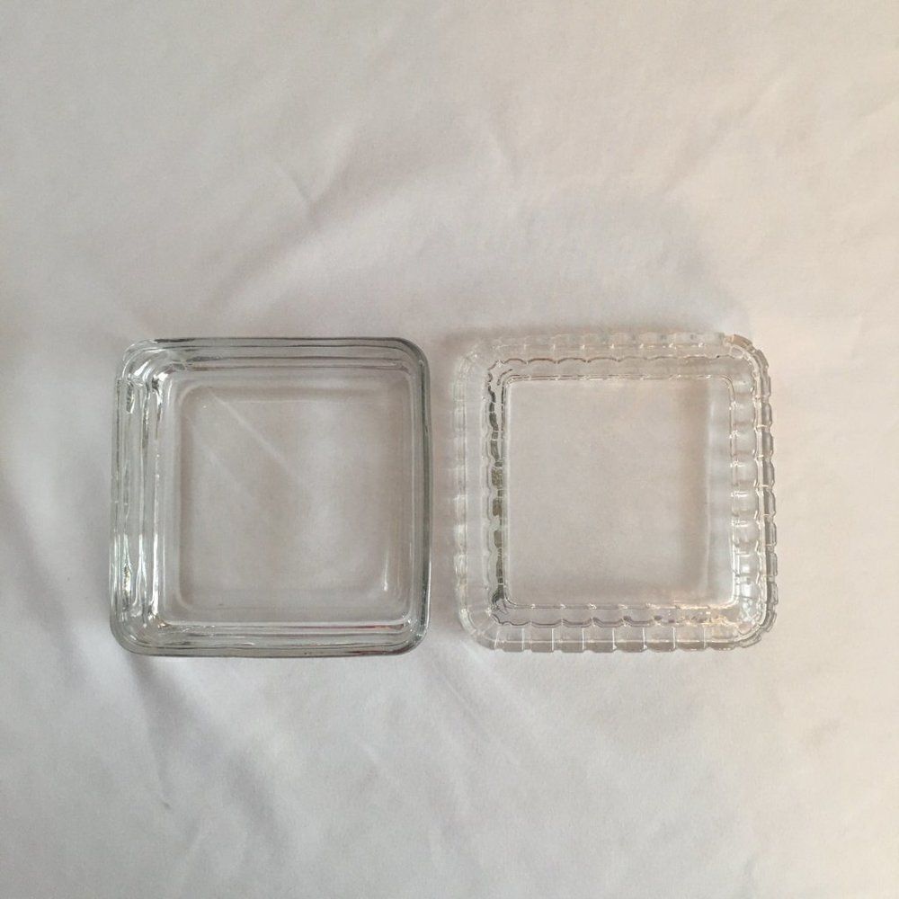Glass square  candy dish - Picture 4 of 5